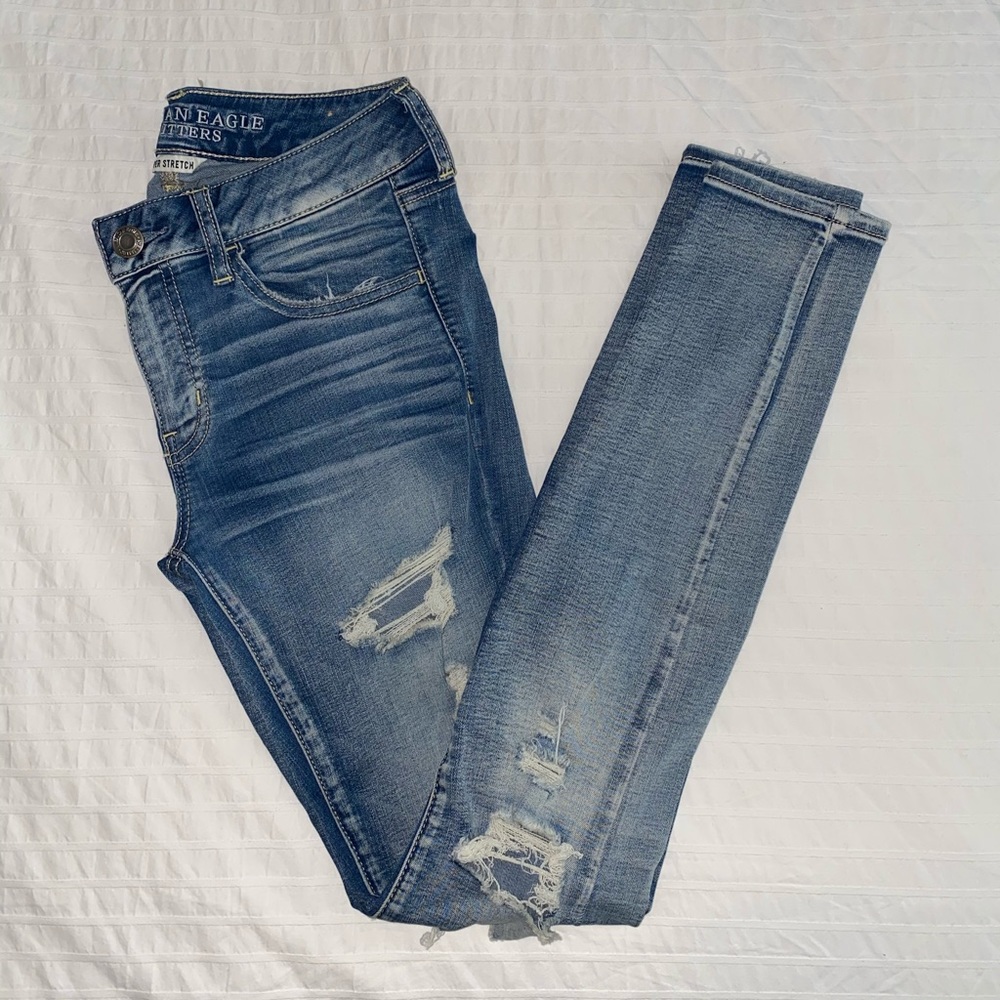 Ripped American Eagle jeggings